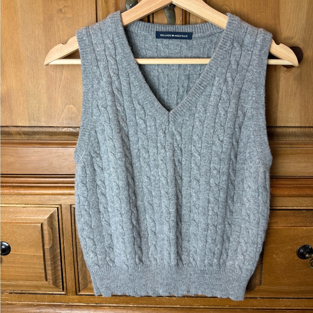 Brandy Melville Heather Gray Cable Knit V-Neck Vest